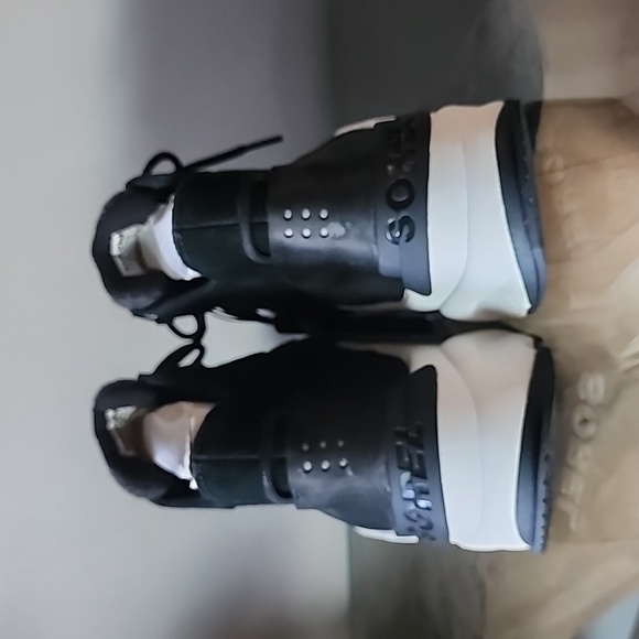 NWT SOREL Kinetic Caribou Boot Black Gray Leather Waterproof Womens Size 12 - Picture 4 of 7